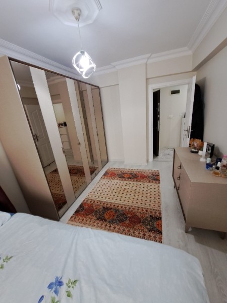 Yeşilpınar Cadde Üzeri 2+1 Balkonlu 1.Kat Satılık Daire