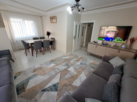 Yeşilpınar Cadde Üzeri 2+1 Balkonlu 1.Kat Satılık Daire