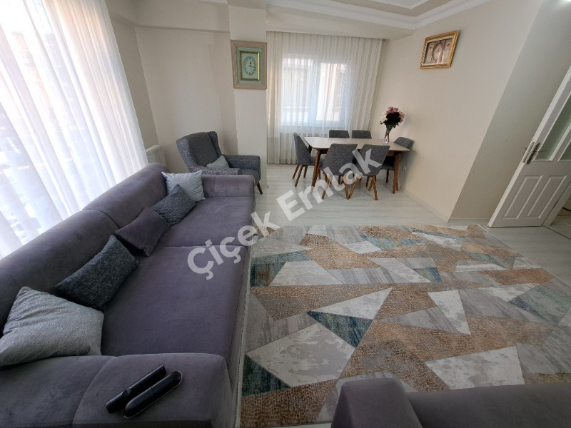 Yeşilpınar Cadde Üzeri 2+1 Balkonlu 1.Kat Satılık Daire