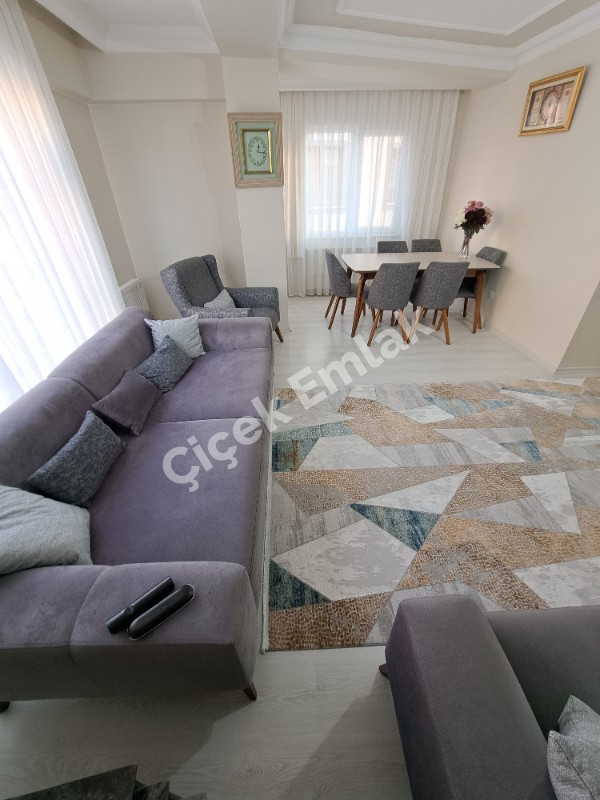Yeşilpınar Cadde Üzeri 2+1 Balkonlu 1.Kat Satılık Daire
