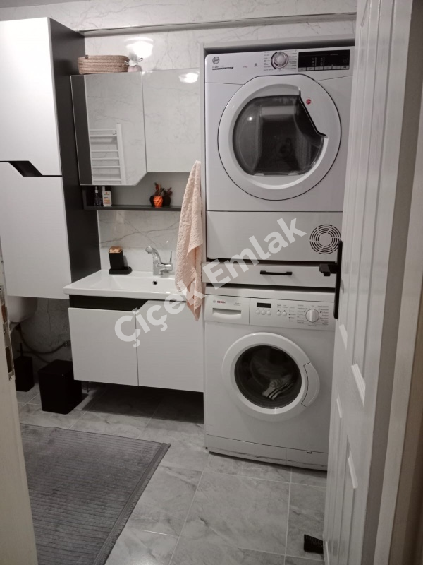 Yeşilpınar Cadde Üzeri 2+1 Balkonlu 1.Kat Satılık Daire