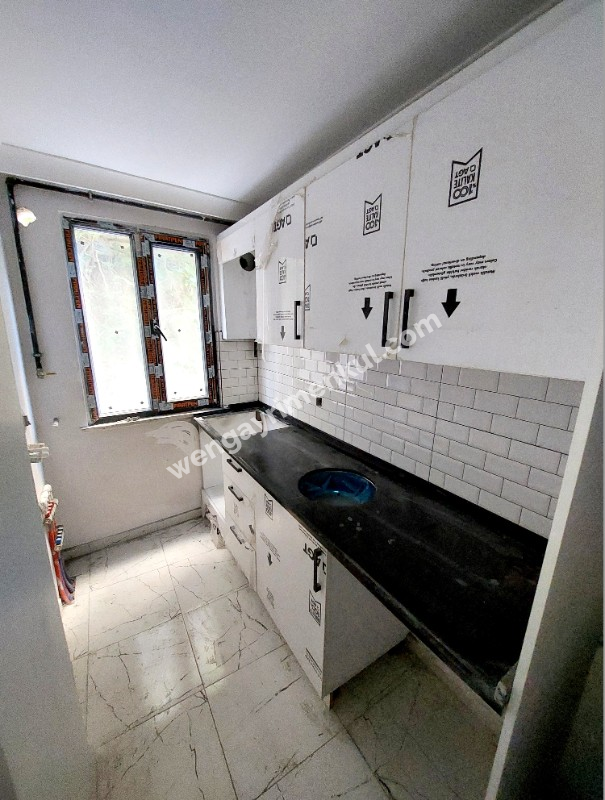 WEN BERKAN GÜLER'DEN KARLITEPE MAH'DA 1+1 65m2 1. KAT KAPALI OTAPARK SIFIR