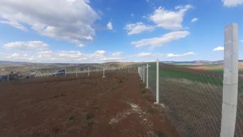 ÇORUM MERKEZE 5 KM MESAFEDE SARMAŞA MEVKİ SATILIK HOBİ BAHÇELERİ