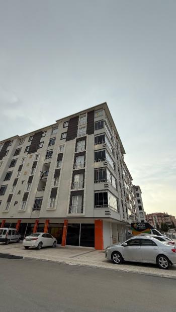 GÜVENAY – ÇORUM OSMANCIK CADDESİ ÜZERİ – SATILIK 3+1 DAİRE