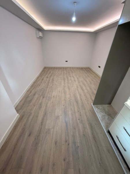 Binevler'de Metroya 5 Dk, Düz Giriş Sıfır 1+1 Satılık Daire
