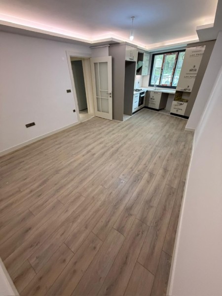 Binevler'de Metroya 5 Dk, Düz Giriş Sıfır 1+1 Satılık Daire