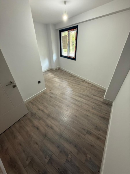 Binevler'de Metroya 5 Dk, Düz Giriş Sıfır 1+1 Satılık Daire