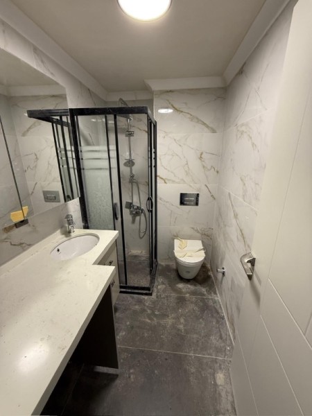 Binevler'de Metroya 5 Dk, Düz Giriş Sıfır 1+1 Satılık Daire