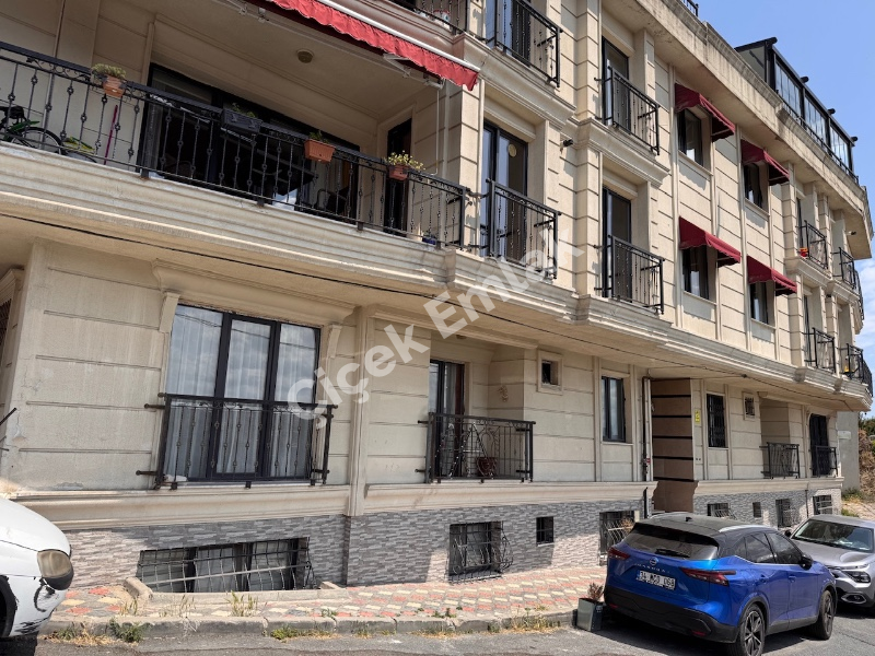 Sakarya Mahallesinde Tramvaya Yakın Kot 1 Temiz 2+1 Satılık Daire