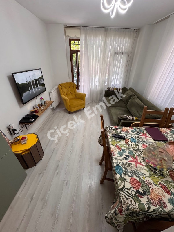 Binevler Metroya 5 Dk Merkezi Konumda Yüksek Giriş 2+1 Satılık Daire