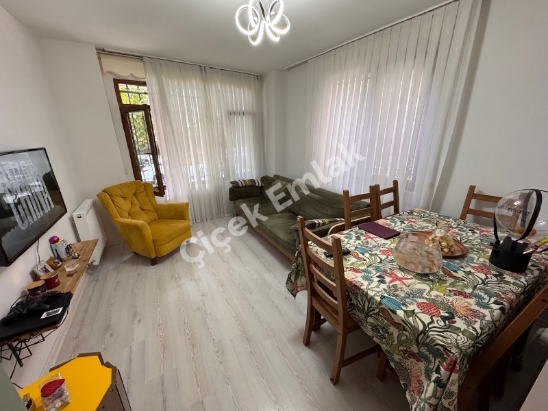 Binevler Metroya 5 Dk Merkezi Konumda Yüksek Giriş 2+1 Satılık Daire