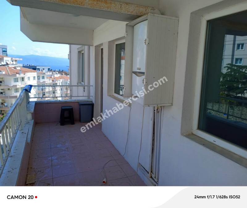 EMLAK HABERCİSİ' NDEN MUDANYA YENİ MAHALLE'DE DENİZ GÖRÜR OTOPARKLI  EŞYALI KİRALIK 3+1 DAİRE