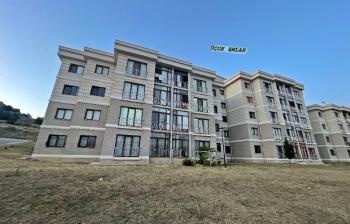 AFYON ÜÇOK EMLAKTAN KANLICA MAH TOKİDE SATILIK 2+1 ARAKAT DAİRE