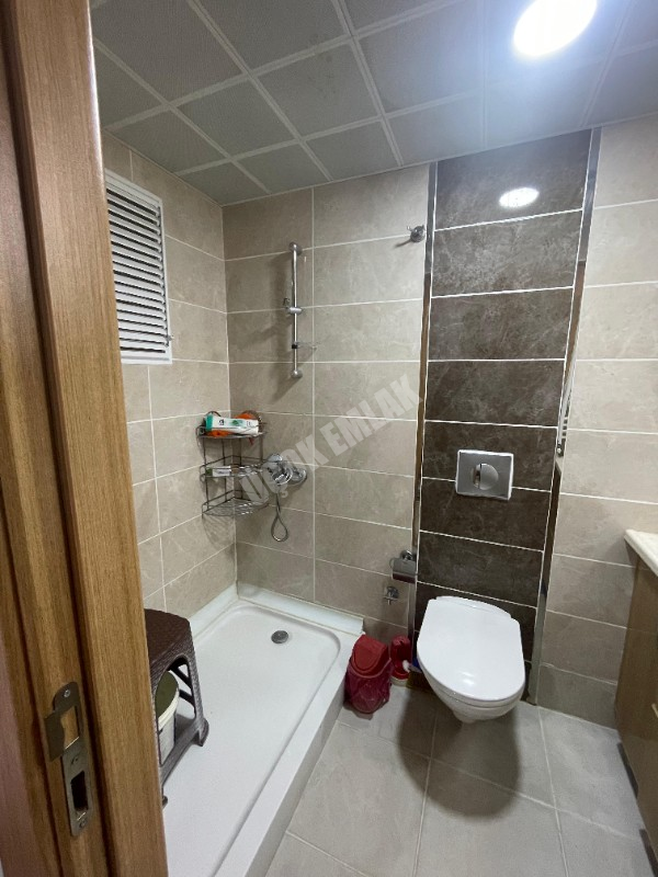 AFYON ÜÇOK EMLAKTAN KANLICA MAH TOKİDE SATILIK 2+1 ARAKAT DAİRE