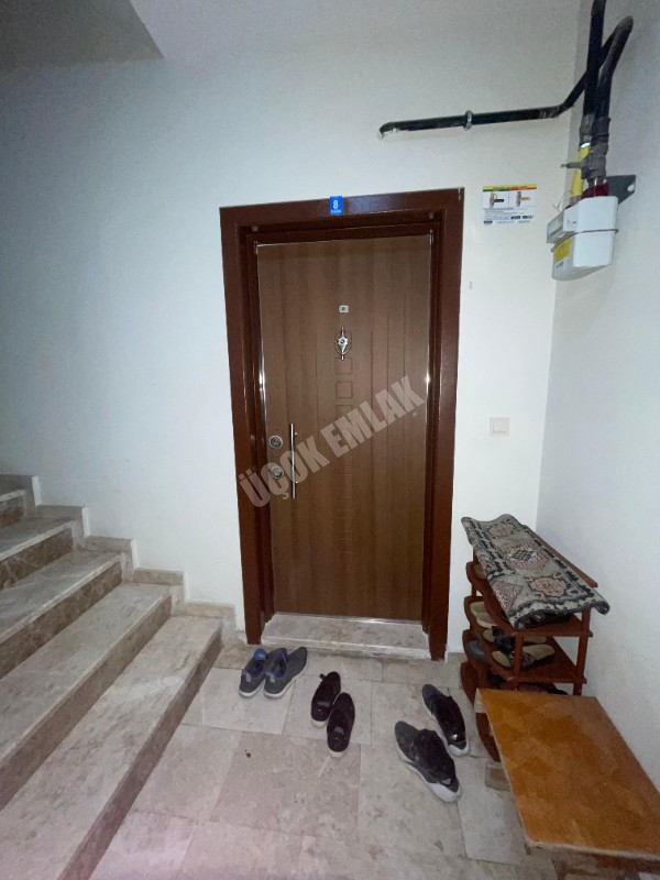 AFYON ÜÇOK EMLAKTAN KANLICA MAH TOKİDE SATILIK 2+1 ARAKAT DAİRE
