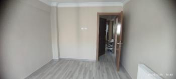 Antre Emlak'tan Satılık Akıncılar İzban Yanı Doğalgazlı Bakımlı 2+1 3.Kat Daire