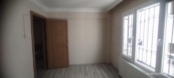 Antre Emlak'tan Satılık Akıncılar İzban Yanı Doğalgazlı Bakımlı 2+1 3.Kat Daire