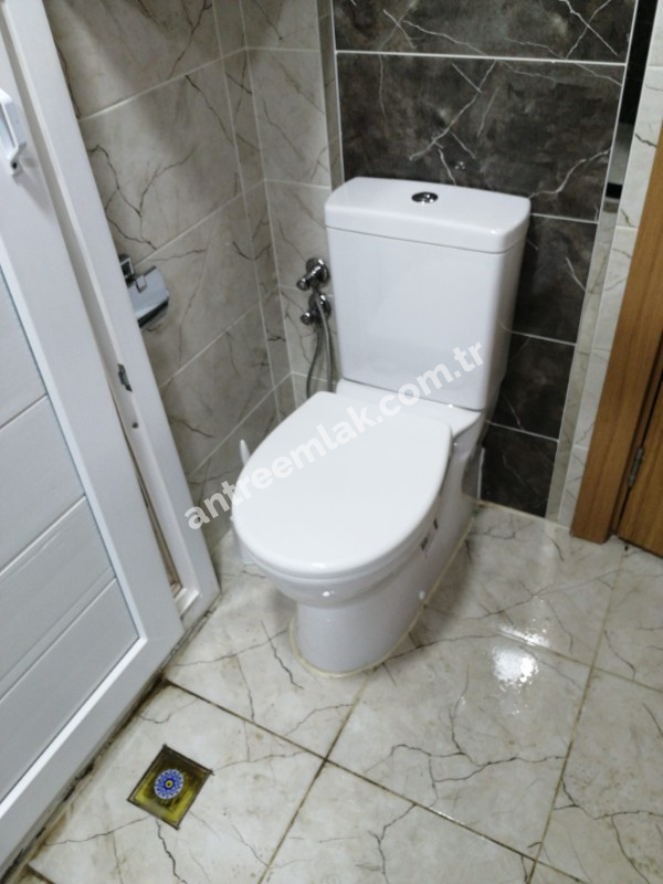 Antre Emlak'tan Satılık Akıncılar İzban Yanı Doğalgazlı Bakımlı 2+1 3.Kat Daire