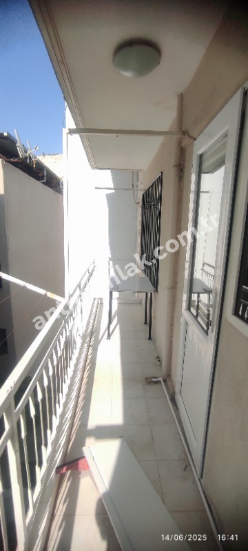 Antre Emlak'tan Satılık Akıncılar İzban Yanı Doğalgazlı Bakımlı 2+1 3.Kat Daire