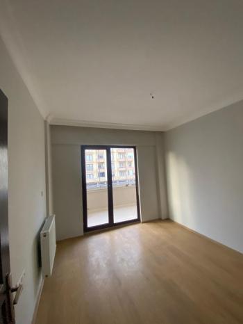 ARTI'DAN ÖZLÜCE'DE KİRALIK GENİŞ SİTEİÇİ HAVUZLU DAİRE
