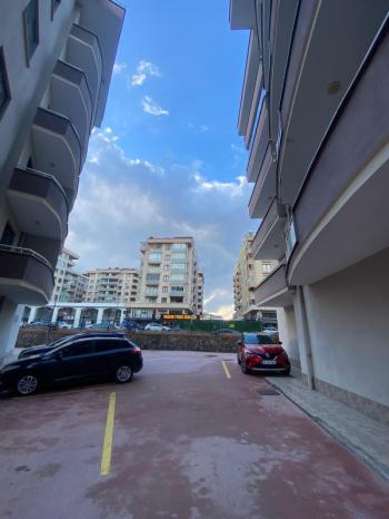ARTI'DAN ÖZLÜCE'DE KİRALIK GENİŞ SİTEİÇİ HAVUZLU DAİRE