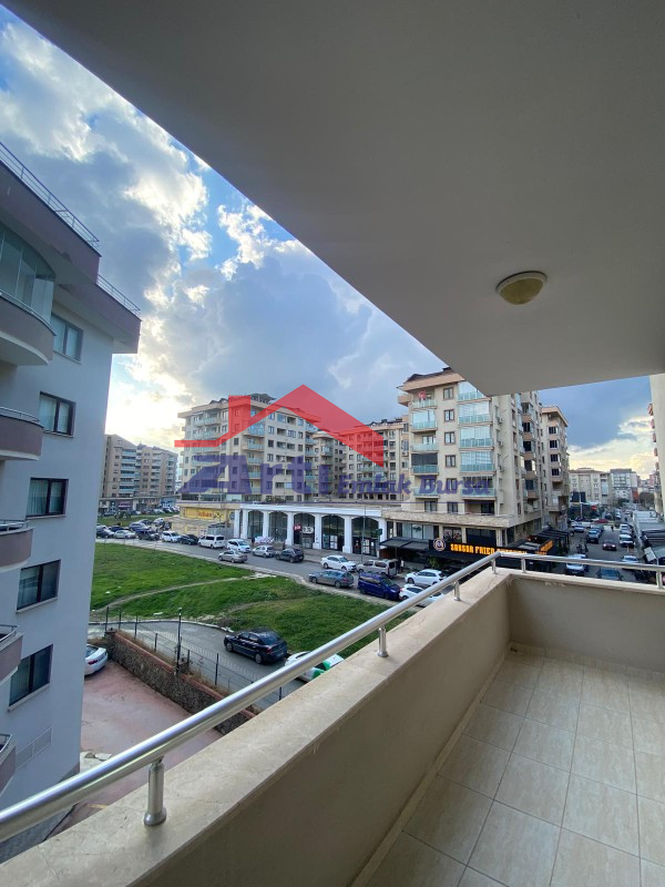 ARTI'DAN ÖZLÜCE'DE KİRALIK GENİŞ SİTEİÇİ HAVUZLU DAİRE