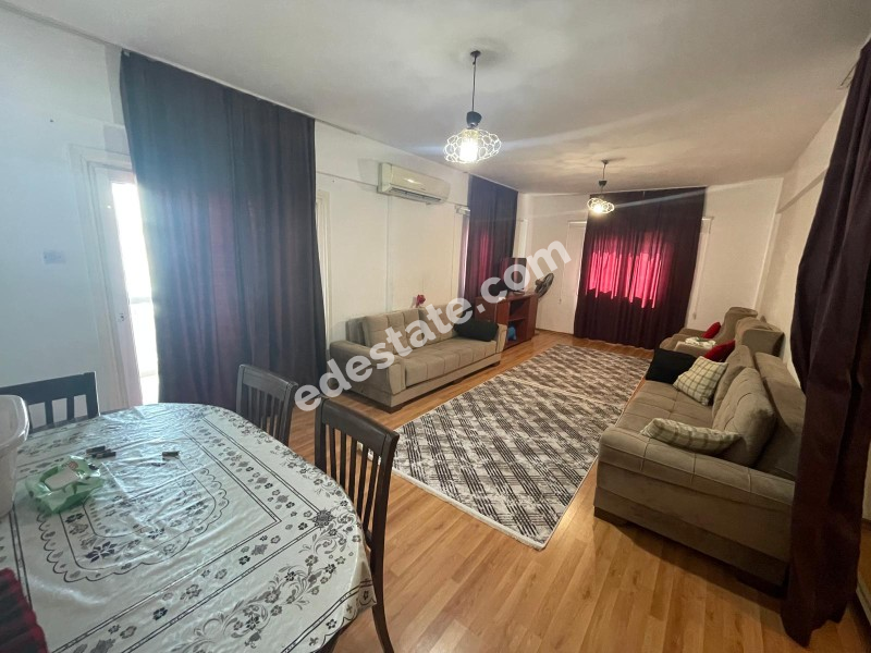 Lefkoşa Kumsal Bölgesinde SATILIK 4+1 GENİŞ DAİRE