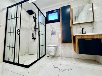 Didim Efeler Mahallesinde Yol Cepheli Satılık Villa