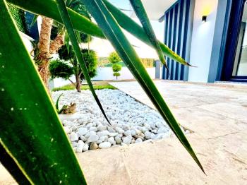 Didim Efeler Mahallesinde Yol Cepheli Satılık Villa