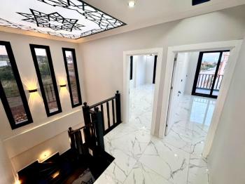 Didim Efeler Mahallesinde Yol Cepheli Satılık Villa