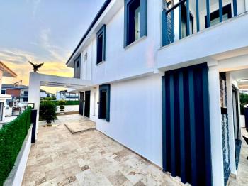 Didim Efeler Mahallesinde Yol Cepheli Satılık Villa