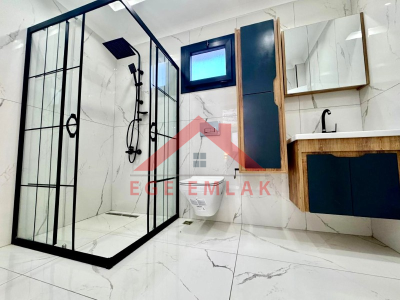 Didim Efeler Mahallesinde Yol Cepheli Satılık Villa