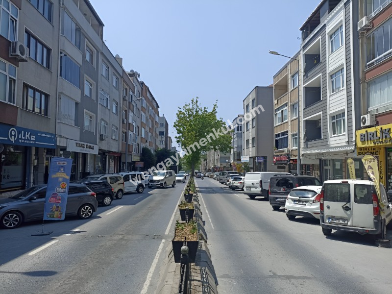 Bodrumlu dükkan Yıldırım mh,100.y cd Bayrampaşa