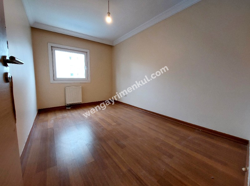 WEN BERKAN GÜLER'DEN AVRUPA KONUTLARI TEM'DE 4.5+1 4. KAT 169 m2 LÜKS DAİRE