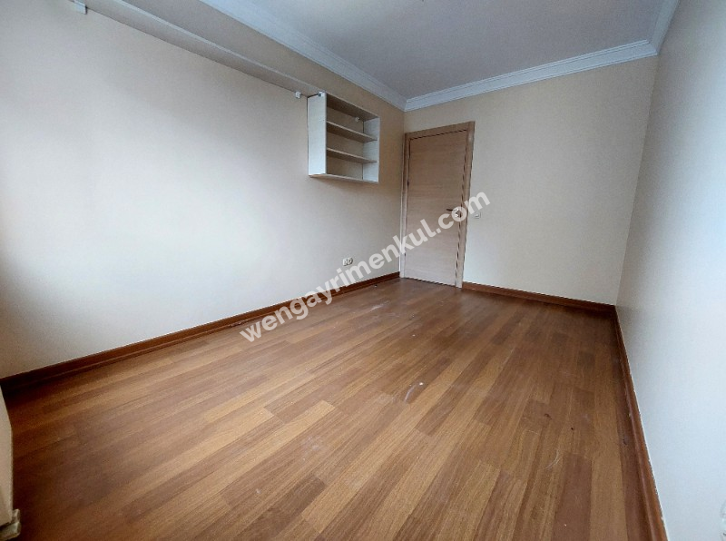 WEN BERKAN GÜLER'DEN AVRUPA KONUTLARI TEM'DE 4.5+1 4. KAT 169 m2 LÜKS DAİRE