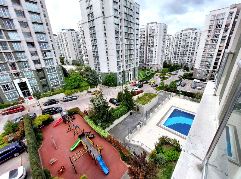 WEN BERKAN GÜLER'DEN AVRUPA KONUTLARI TEM'DE 4.5+1 4. KAT 169 m2 LÜKS DAİRE