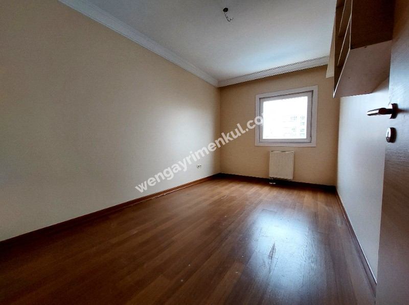 WEN BERKAN GÜLER'DEN AVRUPA KONUTLARI TEM'DE 4.5+1 4. KAT 169 m2 LÜKS DAİRE