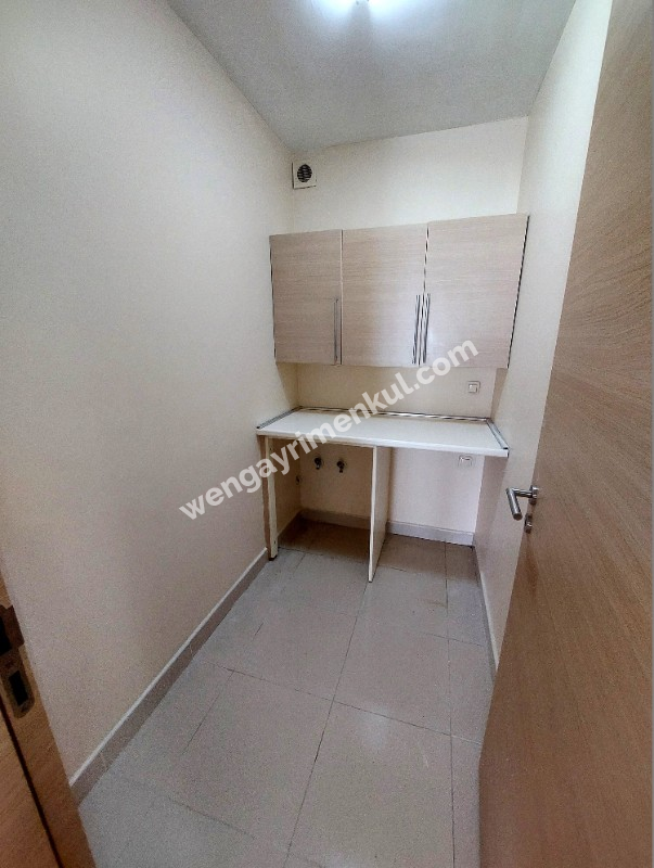 WEN BERKAN GÜLER'DEN AVRUPA KONUTLARI TEM'DE 4.5+1 4. KAT 169 m2 LÜKS DAİRE