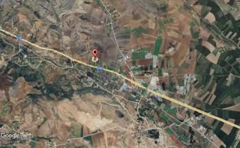 GÜVENAY – ÇORUM İSKİLİP YOLU YANI – 9.675 M² SATILIK VERİMLİ TARLA