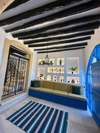 GİRNE LAPTA BÖLGESİNDE SATILIK KOMPLE BİNA ( BUTİK OTEL )   0533 880 00 84
