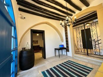GİRNE LAPTA BÖLGESİNDE SATILIK KOMPLE BİNA ( BUTİK OTEL )   0533 880 00 84
