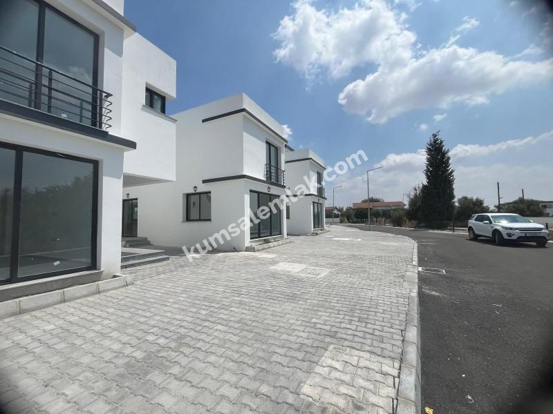 LEFKOŞA DEMİRHANDA SATILIK MÜSTAKİL 3+1 SIFIR MÜSTAKİL EV 0533 880 0084
