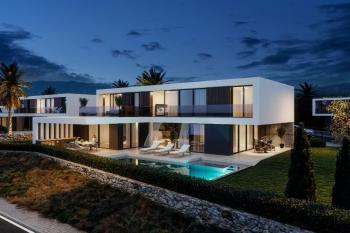 Kıbrıs Girne Çatalköy Bölgesinde Denize Sıfır 750 m2 Arsa İçerisinde 5+1 Lüks Türk Tapulu Villa