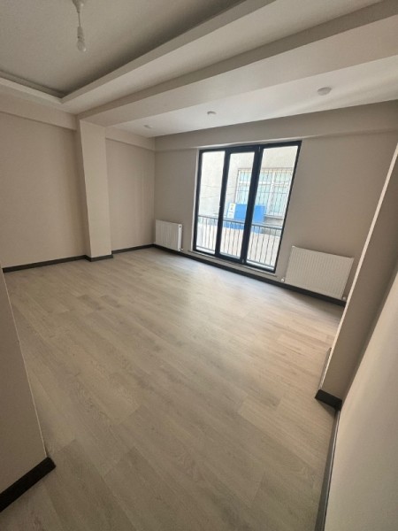 Metroya Yakın Sıfır Daire! Karadolap Binevler 2+1 | 1. Kat | 30.000 TL Kira Garantili