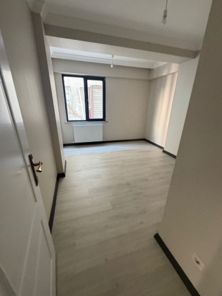 Metroya Yakın Sıfır Daire! Karadolap Binevler 2+1 | 1. Kat | 30.000 TL Kira Garantili