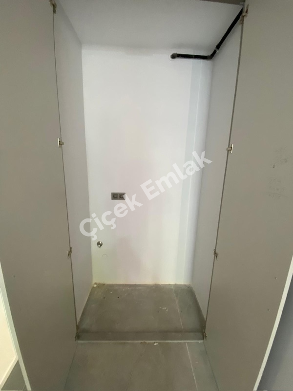 Karadolap Binevler'de Metroya Yakın 2+1 Sıfır Arakat Satılık Daire