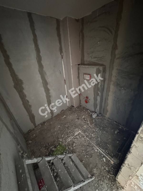 Prestijli Projeden Acil İhtiyaçtan 8.Kat Manzaralı Sıfır Satılık Daire