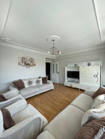 AFYON ÜÇOK EMLAKTAN FATİH MAH SATILIK TEMİZ BAKIMLI 3+1 DAİRE