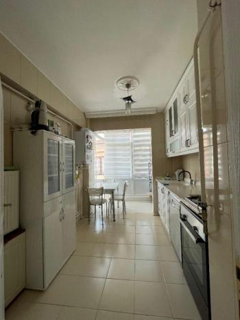 AFYON ÜÇOK EMLAKTAN FATİH MAH SATILIK TEMİZ BAKIMLI 3+1 DAİRE
