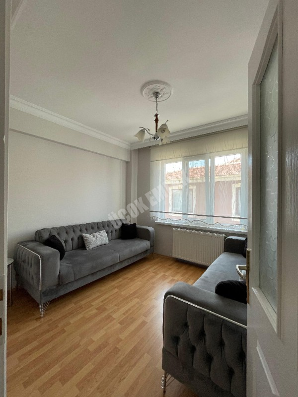 AFYON ÜÇOK EMLAKTAN FATİH MAH SATILIK TEMİZ BAKIMLI 3+1 DAİRE